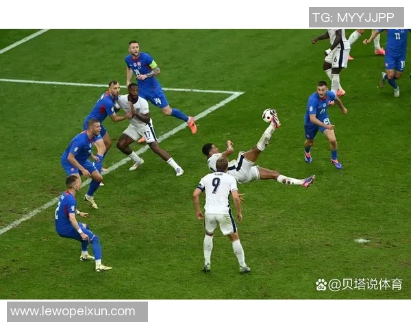 凯恩暖心来电指点特尔安慰小贝林彰显队魂与领袖担当